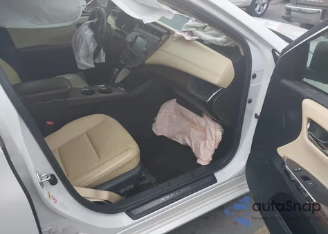 2015 Toyota Avalon Limited z USA, uszkodzony, nr VIN 4T1BK1EB2FU178587